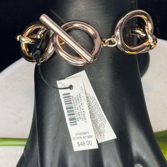 White House Black Market Bracelet  Rose Gold with Toggle Closure - Picture 2 of 13